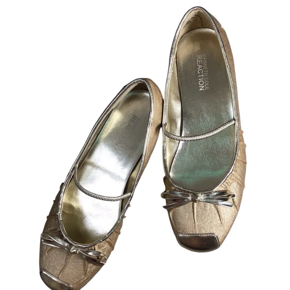 Kenneth Cole ballet Flats Square toe girls shoes size 4.5